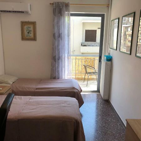Metaxourgio Spacious Two Bedroom Apartment Athens Luaran gambar