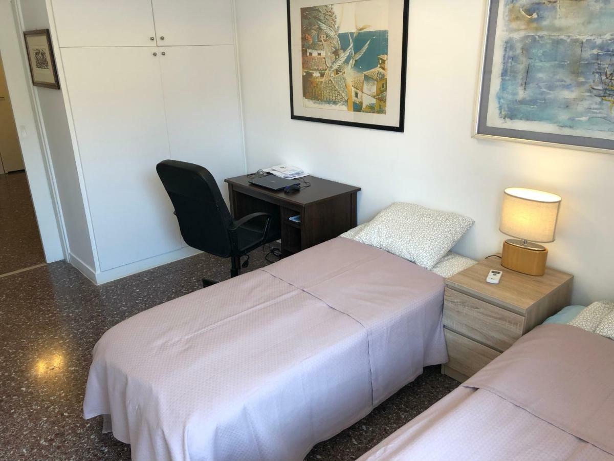 Metaxourgio Spacious Two Bedroom Apartment Athens Luaran gambar