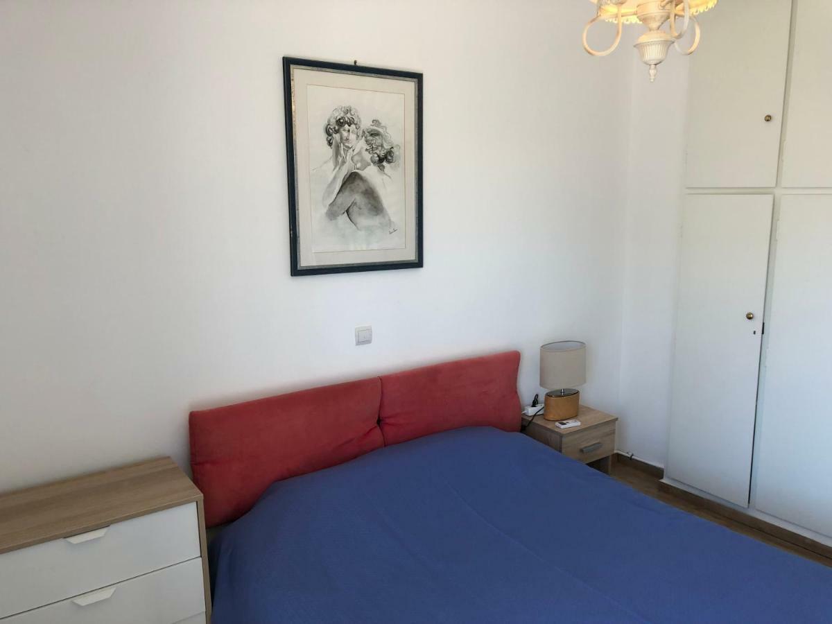 Metaxourgio Spacious Two Bedroom Apartment Athens Luaran gambar