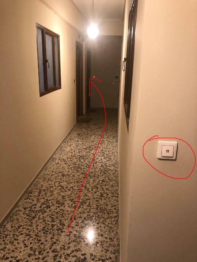 Metaxourgio Spacious Two Bedroom Apartment Athens Luaran gambar